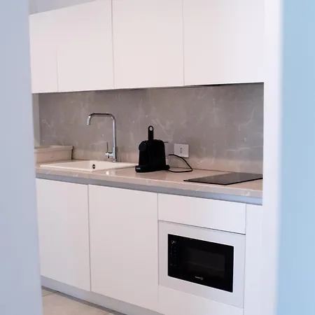 Marisabella 1 باري