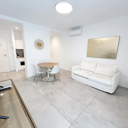 Marisabella 1 باري